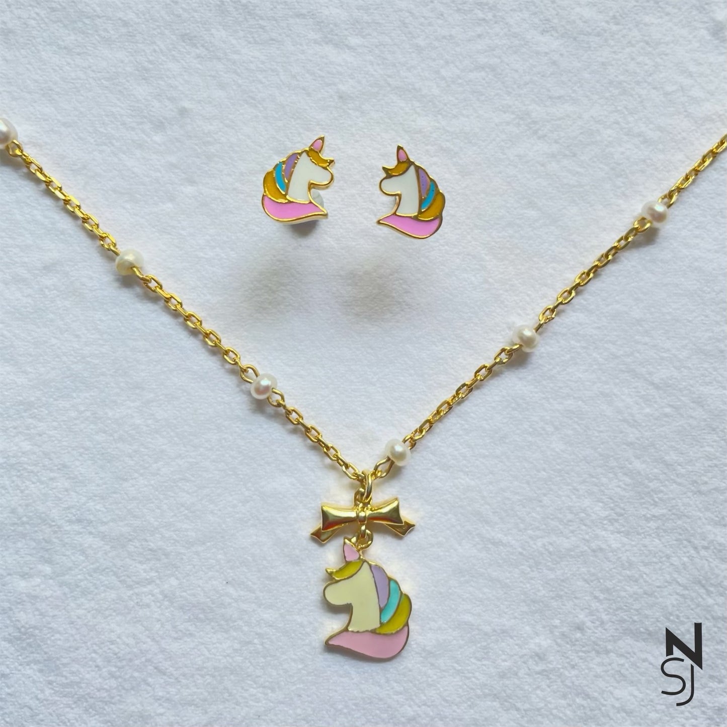 Enchanting Unicorn Neckchain & Studs Set
