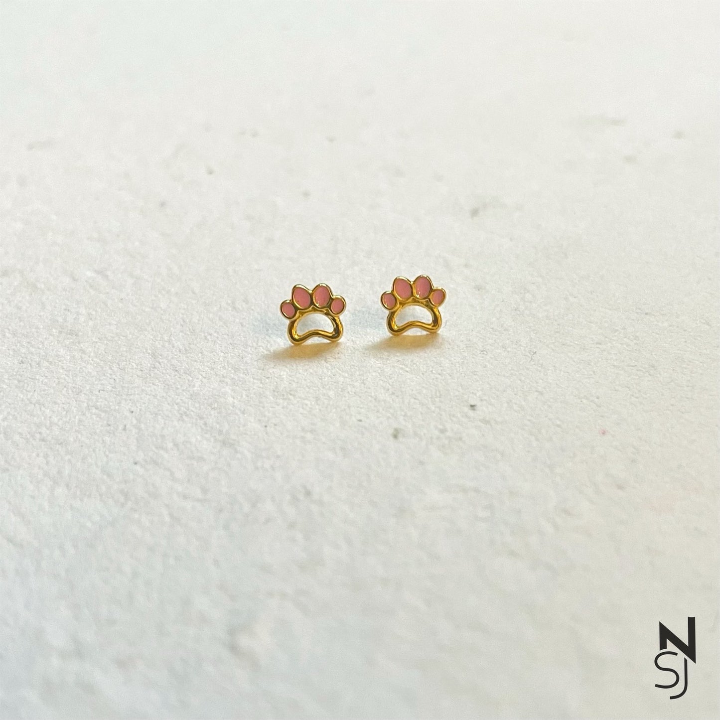 Pawsome Studs