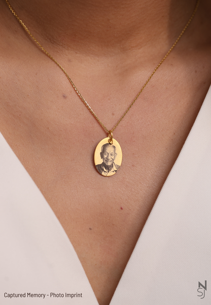 Token of Love - 18kt Gold | Personalized Pendant & Complete Set | Customizable
