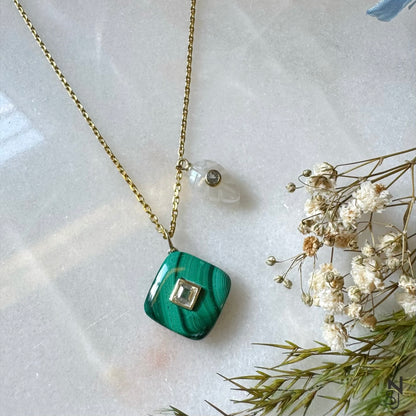 Verdant Glow Neckchain