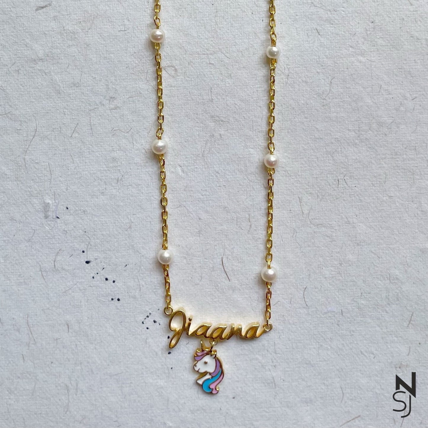 Custom Name Neckchain with a Unicorn Hanging